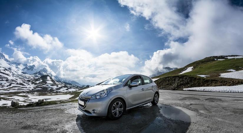 Nagy versenyben a magyar piacon a Peugeot és a Renault