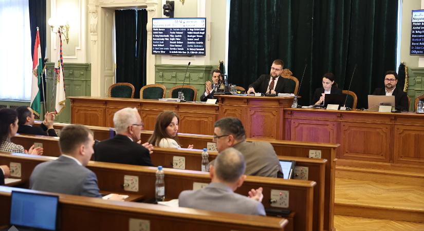 Fidesz-KDNP: Pintér mesterterve: Közbeszerzés helyett újabb saját cég kell!