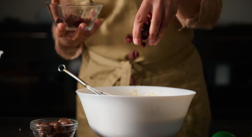 Ezt az összetevőt inkább hagyd ki a húsvéti kalácsból: riasztást küldött a Nébih!