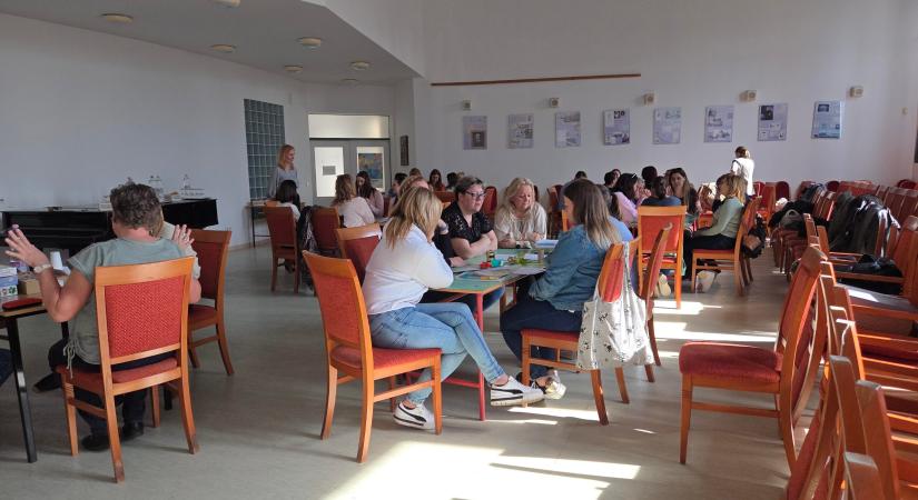 Szakmai műhelymunka a kiscsoportos óvodások fejlesztéséről Nagyatádon