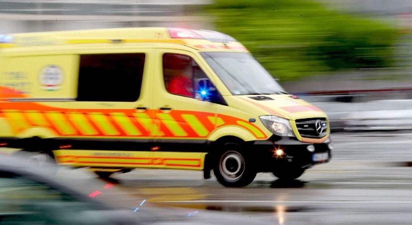 Most jött a hír: elgázoltak két rendőrt a 8-as főúton, súlyosan megsérültek