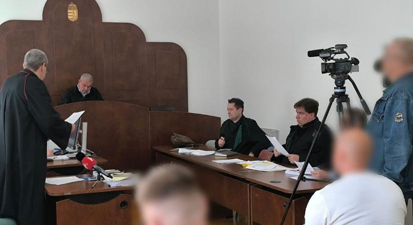 Szemtanúk idézték fel az 1-es úti tragédia utáni pillanatokat a bíróságon