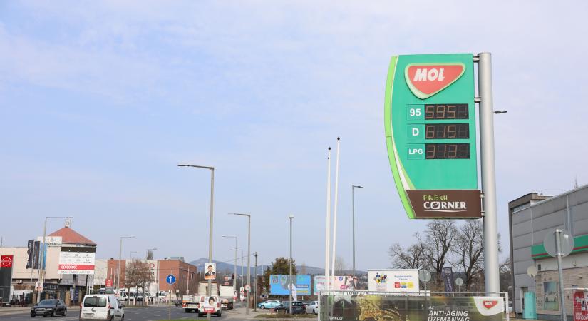 A kormány időben lépett az üzemanyagárak emelkedése ellen