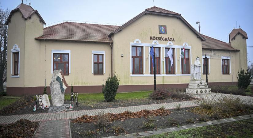 Zsáka tovább építi az útjait