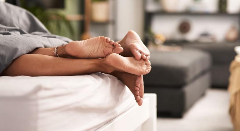 Hideg nappalok, forró esték – az intenzív intim együttlét és a felfázás kéz a kézben járnak?