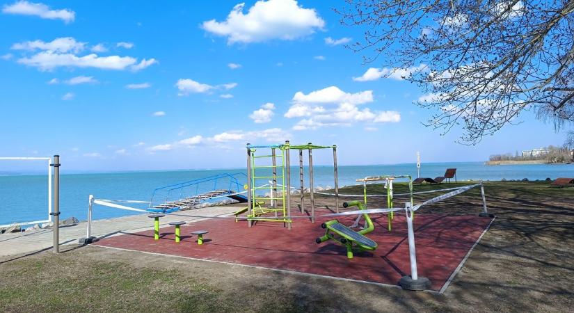 Edzőpark lesz a Balaton partján – kipattintották ezt a siófoki szabadstrandot