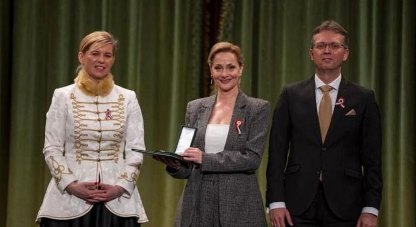 Állami kitüntetéssel ismerték el a dunaújvárosi születésű színművész munkáját