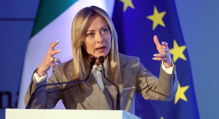 Így biztosítaná Olaszország az üzemanyagárak csökkentését, a hátrányos helyzetű családokra is gondolt a kormány