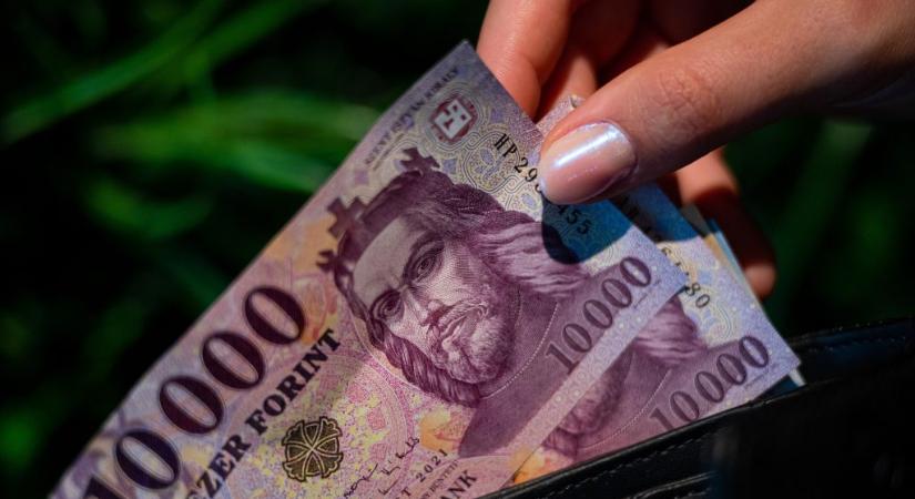 Nyomás alá került a forint