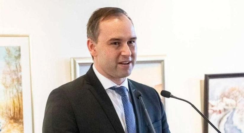 Jó most a jövő tervezni - Barcza Attila videója