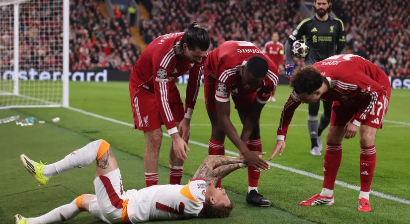 Horrorisztikus sérülést szenvedett Noa Lang Szoboszlaiék ellen