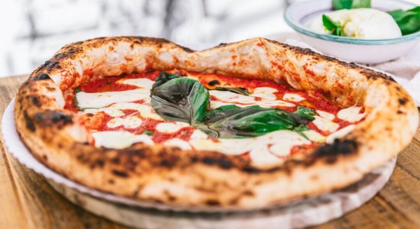 Bűvös helyen sül az egri álompizza: országos elitben az étterem, ahol szavak helyett ízek beszélnek