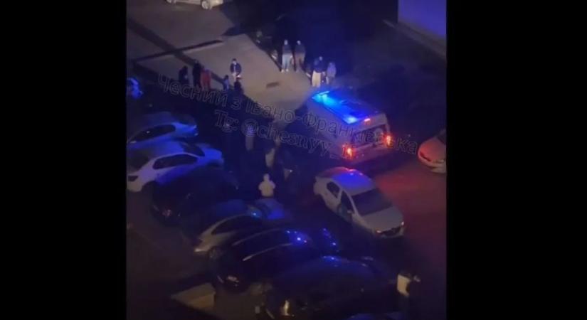 Feszültség és elszabadult indulatok: mentőt hívtak egy sorozási konfliktushoz Ukrajnában