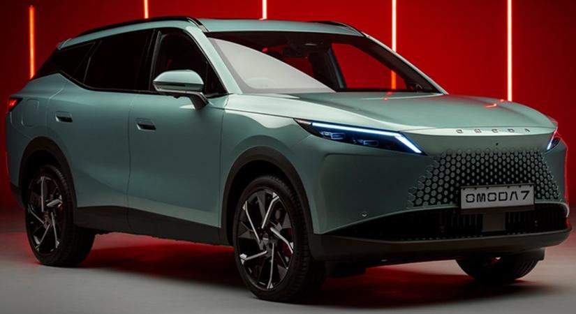 Megérkezett Magyarországra az autó, ami 2,3 literrel 1200 kilométert megy