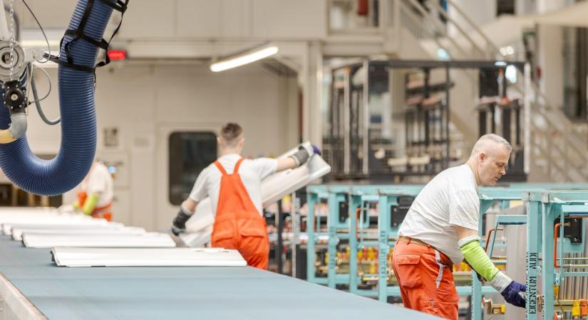 Bérmegállapodás a győri Audinál: hidegzuhany a dolgozóknak