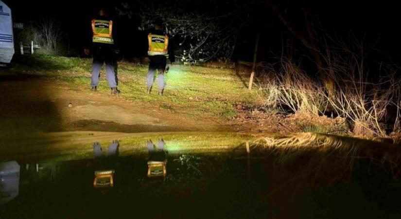 Már a lámpák sem segítettek: hajszálon múlt a tragédia a mártélyi ártéren