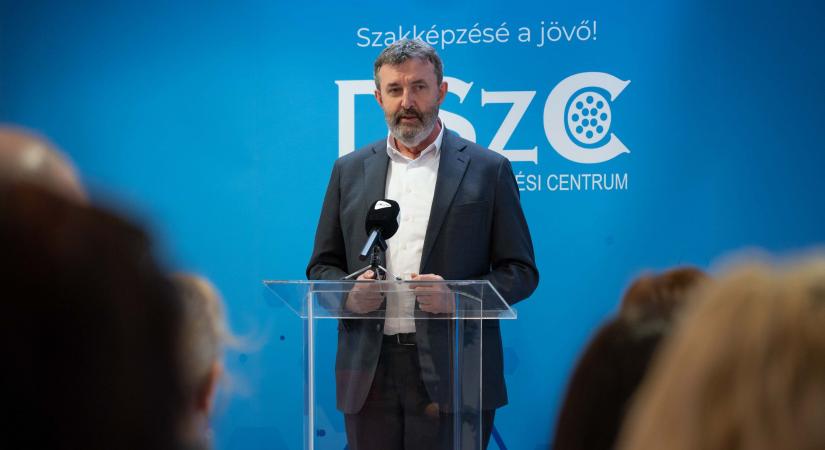 Fókuszban a mesterséges intelligencia a debreceni fórumon