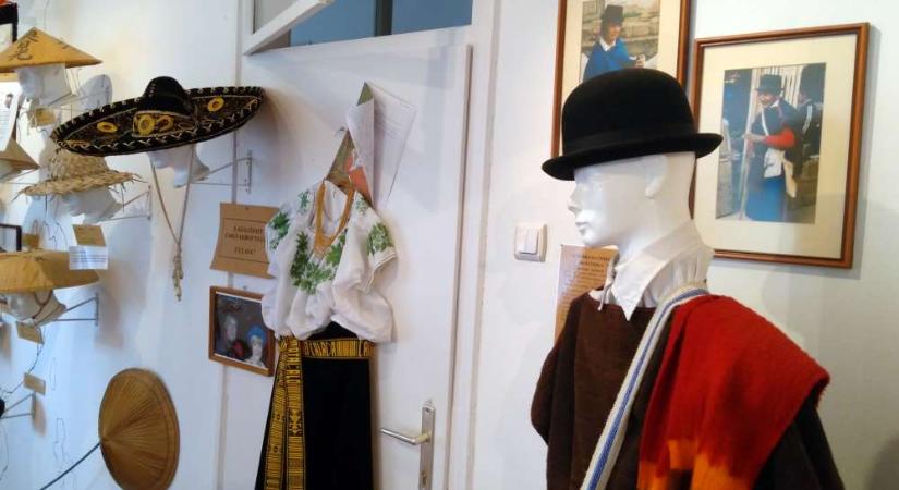 Kalapokkal a világ körül – különleges gyűjtemény Nagydorogon