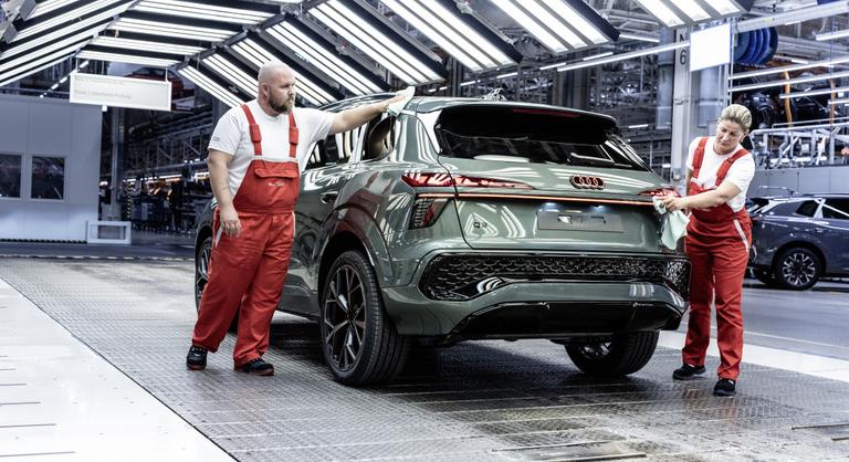 Kihívások közepette is hasított az Audi Hungaria, ám idén nagy fordulat jön