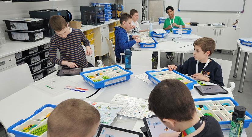 Kockalandban lehet részük a gyerekeknek a debreceni tudományos élményközpontban