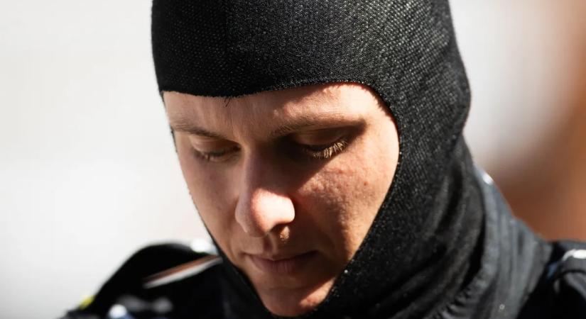 Csapás, csapás hátán, apjáról mesélt Mick Schumacher