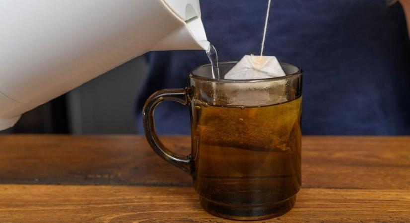 Tegye le a csészét, ha ebből a keverékből készített citromfűteát