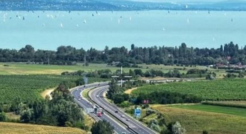 Lecsaptak a rendőrök Siófoknál, röpködtek a büntik