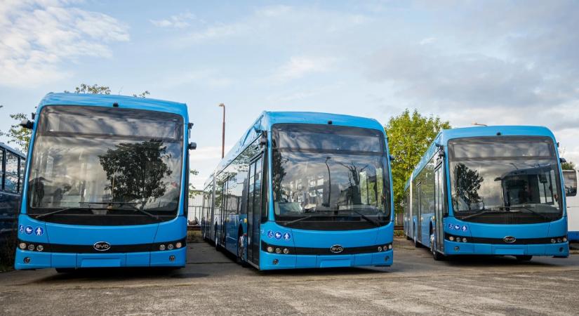 Különleges járművek Budapest útjain – mutatjuk, hol futhat velük össze