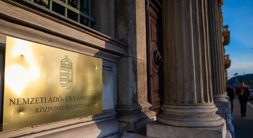 Figyelmeztet a NAV: félmillió magyarnak teendője lesz, hogy az adókedvezményét ne bukja el