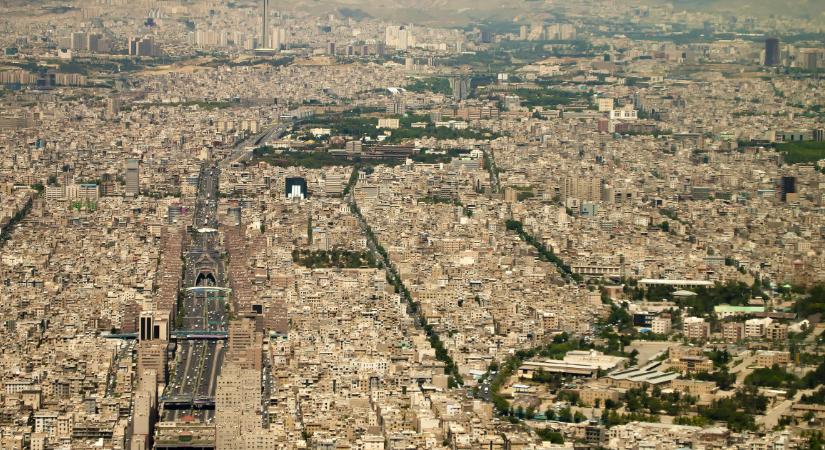 Haldoklik Teherán világhírű bazárja