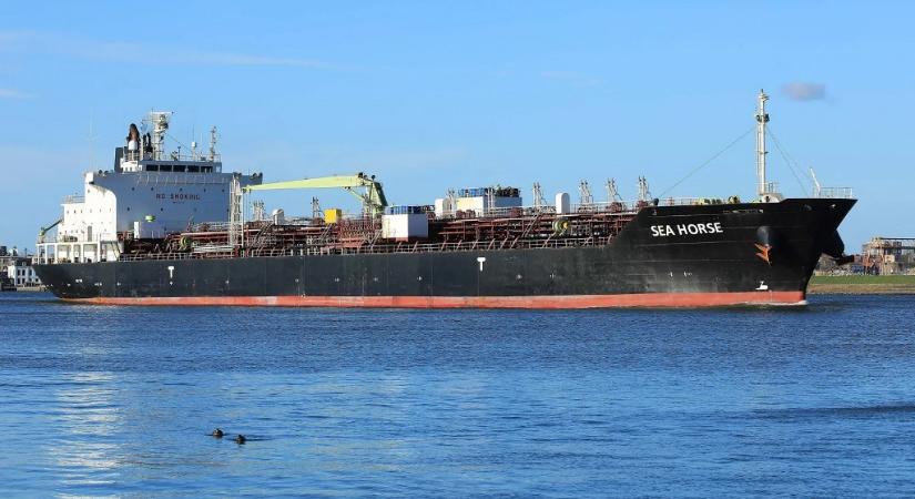 Az amerikai tiltás ellenére orosz olajszállítmányok indultak Kubába