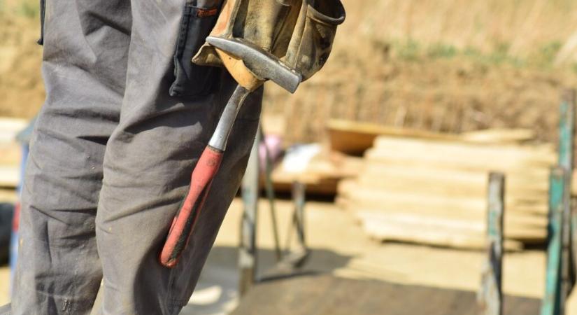 RADAR: Törölték a bontásra váró épületek listájáról Tomislav Nikolić illegális épült hétvégi házát