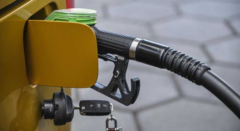 A szomszédoknál már repül az üzemanyagár