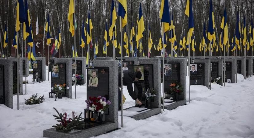 Megteltek a temetők Ukrajnában – képeken a döbbenetes helyzet