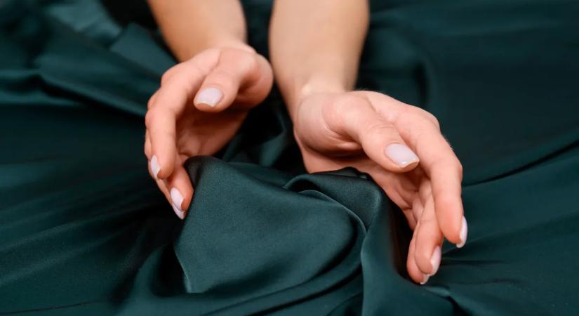 A selyem ágynemű tisztítása: így őrizzük meg a luxus puhaságát hosszú éveken át