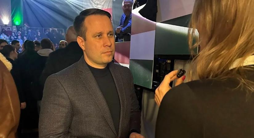 Belenyúlhatnak a választásokba? Súlyos ügyben fordult az Európai Bizottsághoz Dömötör Csaba