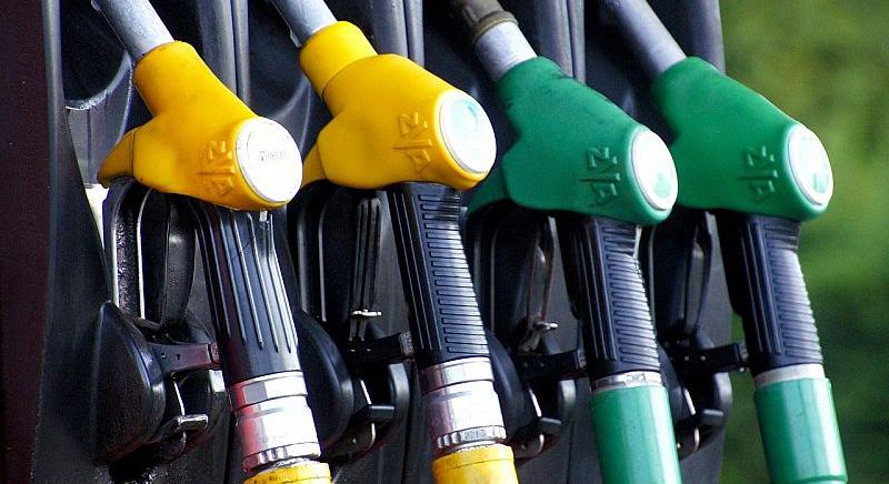 Az elektromos autók felé lökheti a vásárlókat a háború