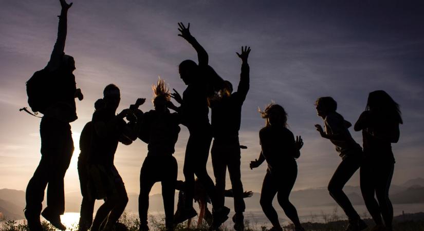 Legboldogabb országok 2026: Finnország már kilencedik éve az első – a fiatalok jólléte viszont romlik