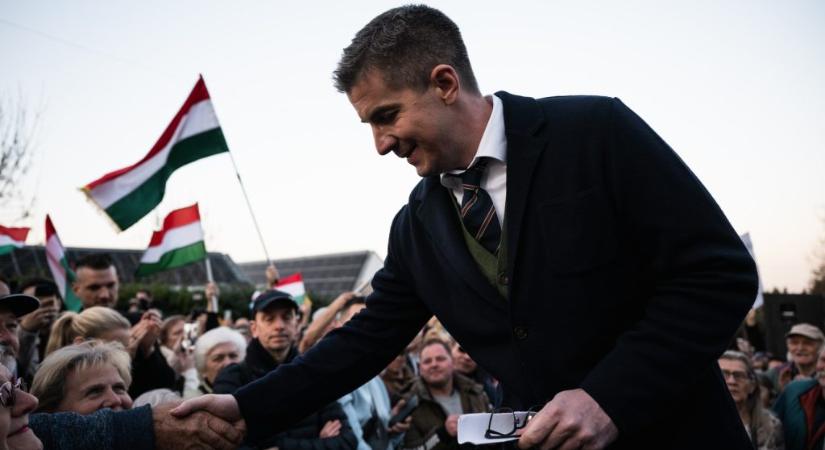 „Az egyik szórakozóhelyén csak úgy kellett kérni a kólát, hogy üvegeset vagy zacskósat akar valaki” – Kocsis Máté cégek tönkretételével és drogozással vádolja a Tisza egyik jelöltjét