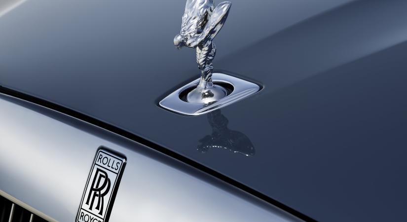 Életben tartja a V12-est a Rolls-Royce