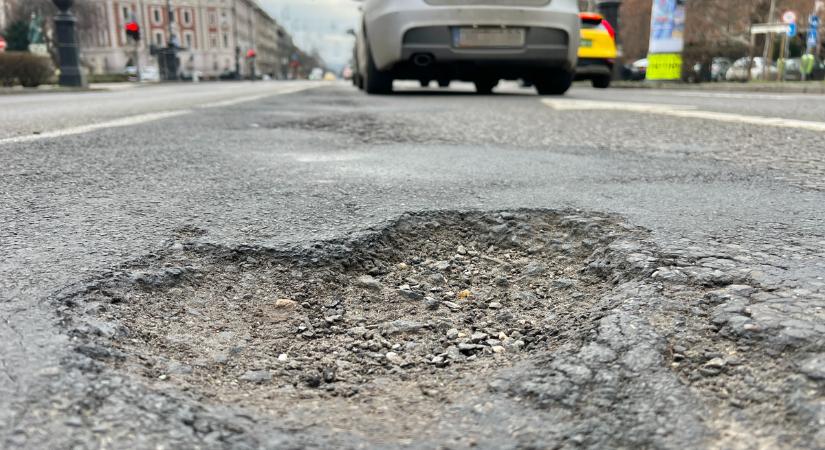 Budapest tényleg az ezer kátyú városa? A BPműhely legújabb poadcastjéből kiderül