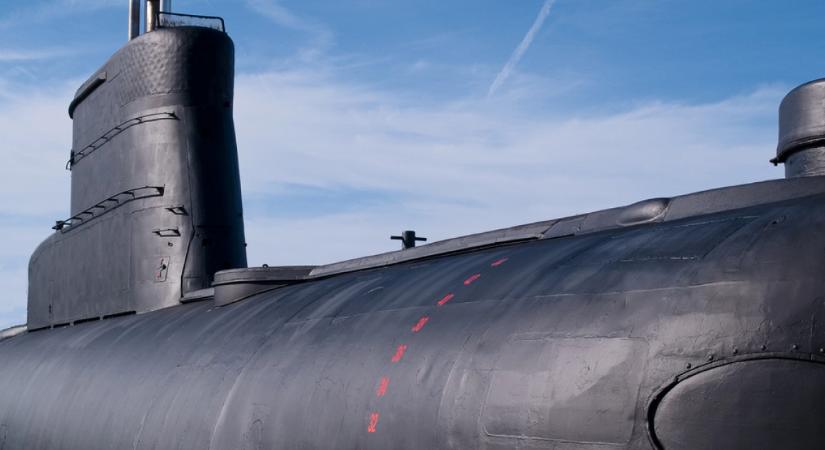 Történelmi csapás Iránnak: minden tengeralattjáró és hadihajó megsemmisült