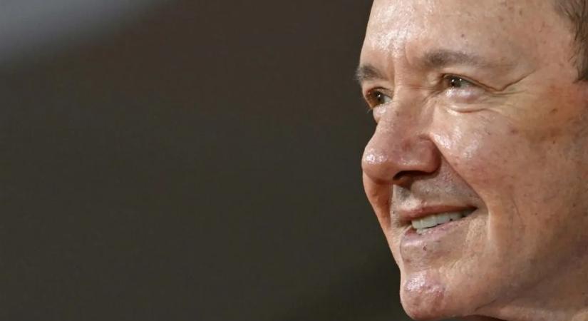 Új fordulat Kevin Spacey ügyében: erre kevesen számítottak – videó