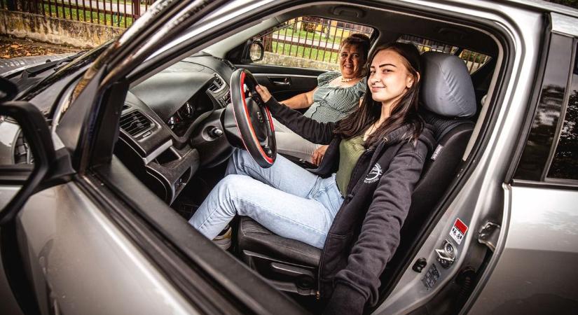 Itt a trükk, hogyan nem kell egyben kifizetned a gépjárműadót