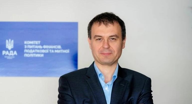 Nem az IMF-et kell kezelni, hanem az Ukrajnában uralkodó politikai válságot – Hetmancev