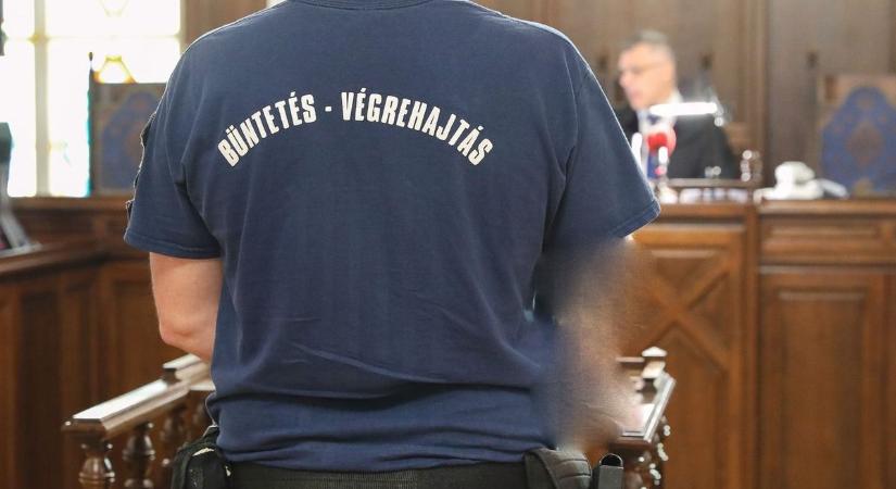 Rémisztő dolgokkal fenyegetőzött egy nő, Debrecenben született ítélet a sokakat felkavaró ügyben!