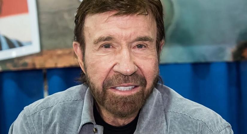 Aggódik a világ: szirénázó mentő vitte kórházba Chuck Norrist