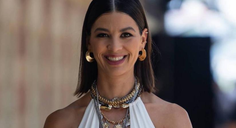 Ördög Nóra combközépig érő miniben vette át a díjat: az este legdögösebbje volt