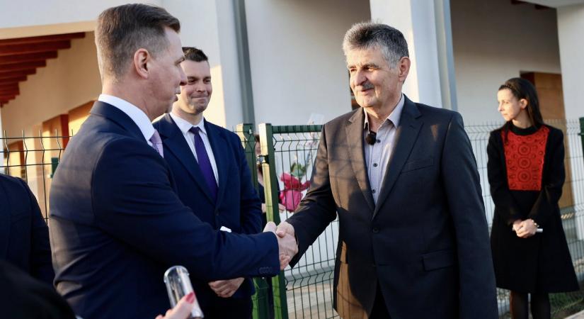 Bölcsődében kampányolt a Fidesz képviselője