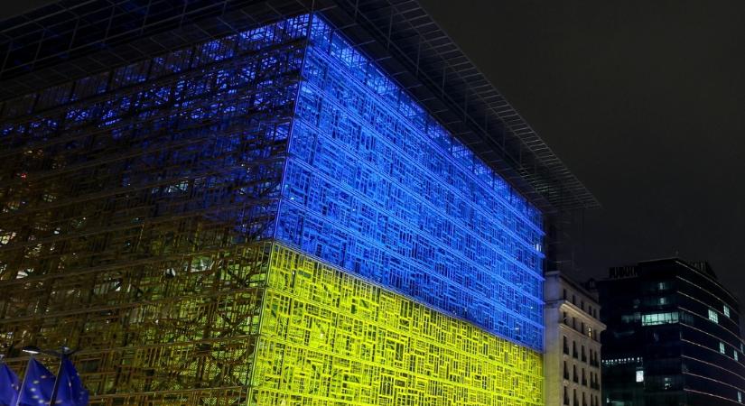EU-csúcs: sürgetik az ukrán EU-csatlakozást és az uniós hitel folyósítását